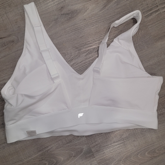 Fabletics white bra - Picture 2 of 3